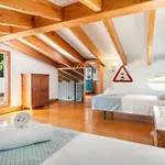 Villa N'antiga *